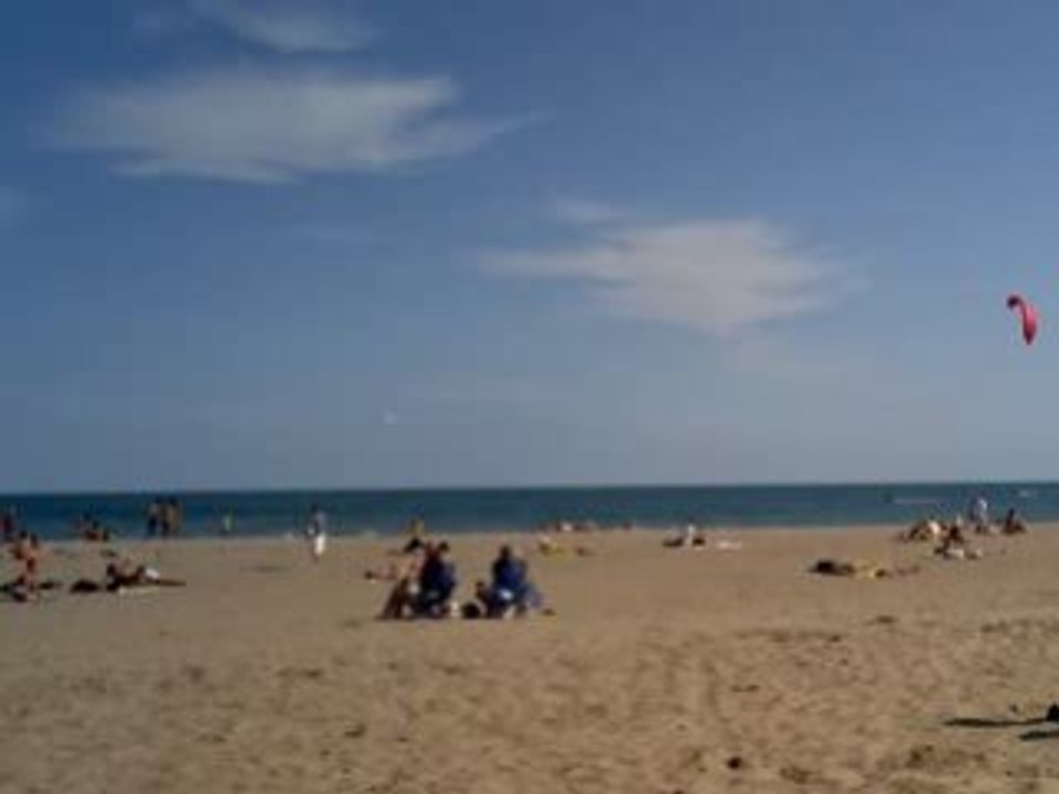 Clara Morgane à la plage - Clara Morgane on the beach