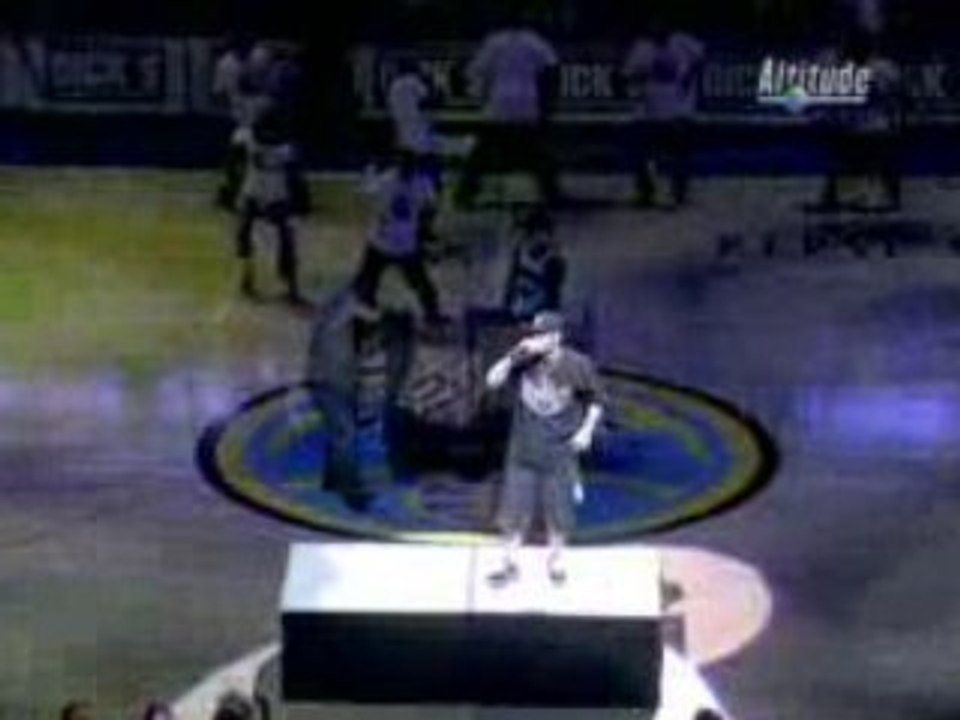 Vanilla Ice kicked things old school with a little Ice, Ice