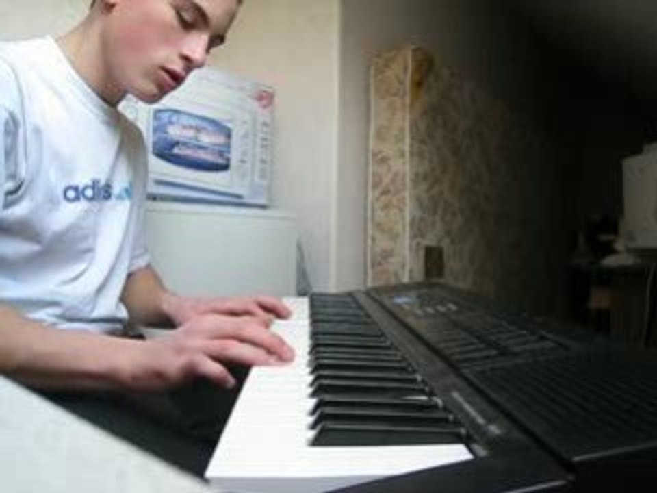 Muse Sunburn au Piano  ( Damien )