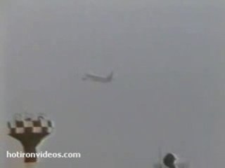 747 FRAPPE PAR LA FOUDRE