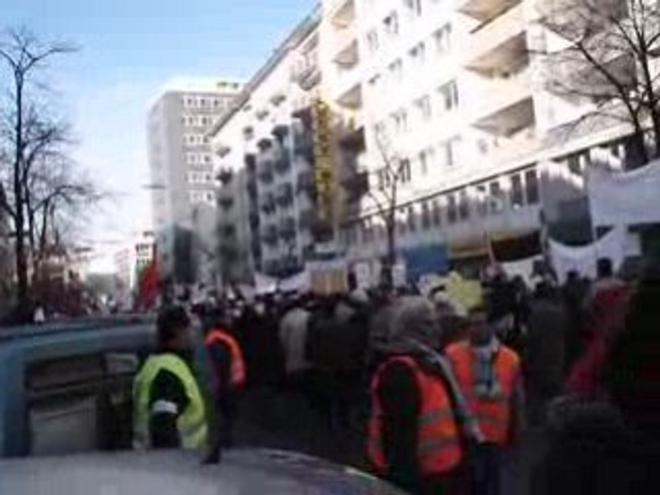 Demonsration in düsseldorf gegen krieg gaza