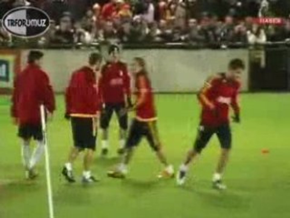 Ve Linderoth formasına kavuşuyor ...