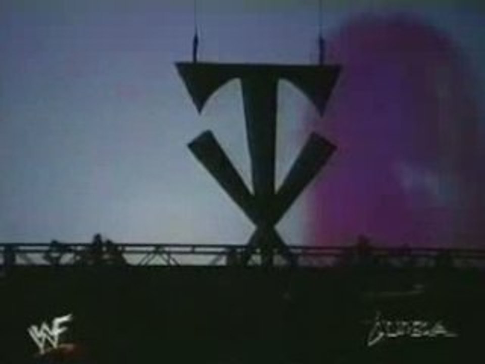 Raw is War 07/12/98 - Stone Cold in ring - Parte 6