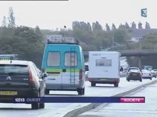 Un motard renversé, aucun automobiliste ne s'arrète...