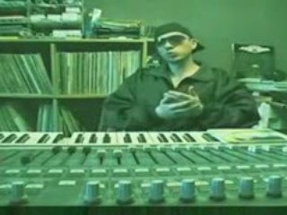 Assassin - Esclave 2000 et Etat policier