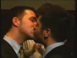 Pub Gay : Gays, gays, marions-nous !!!