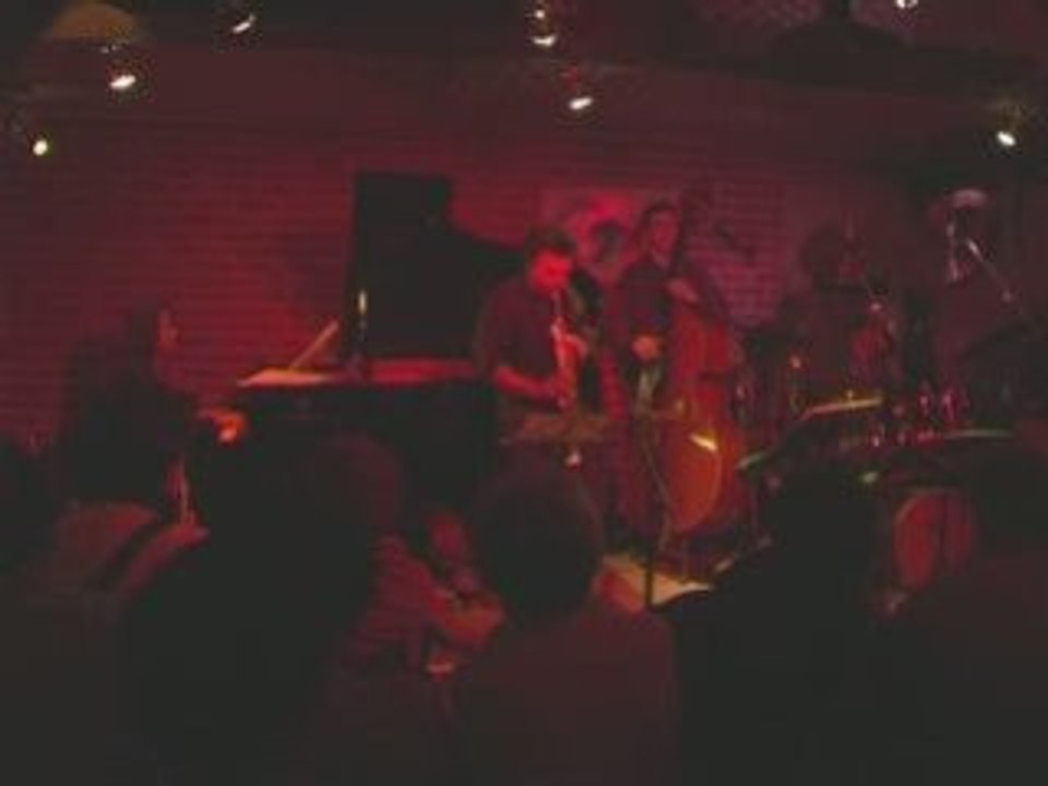 Simon Goubert Sextet "BACKGROUND" - Quelqu'un et eux