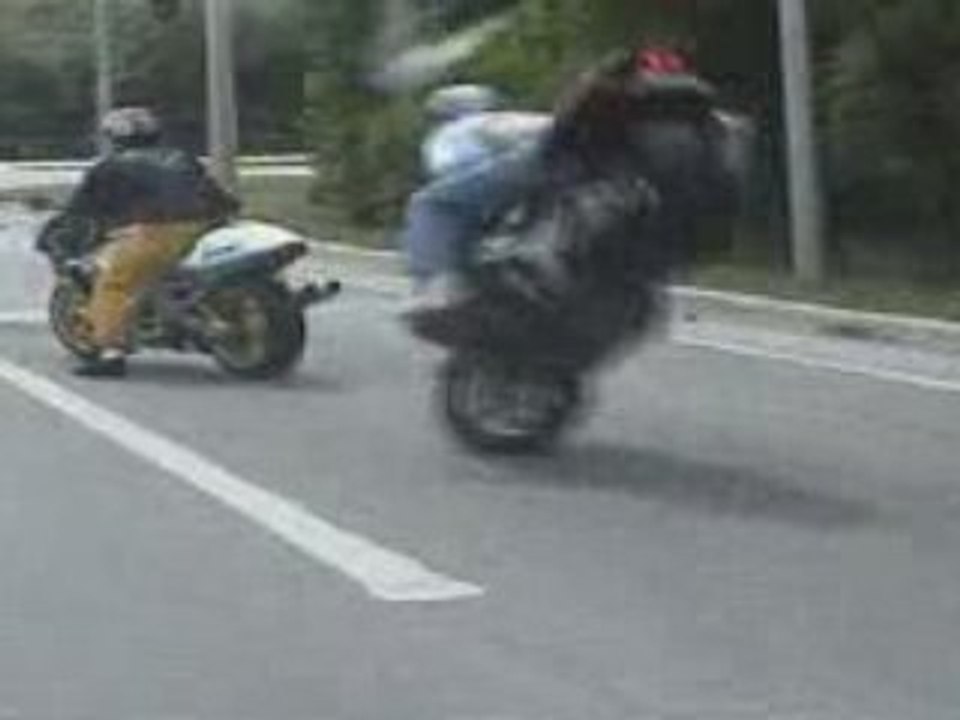 - Video - Moto - Accident - Avec 2 Motos