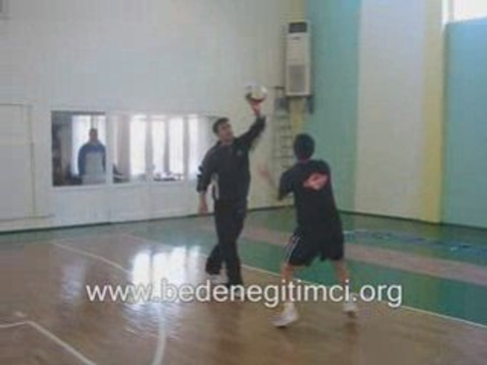 Voleybol manşet pas