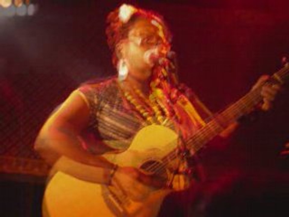 Mélissa laveaux à la Boule Noire Paris 18/12/08