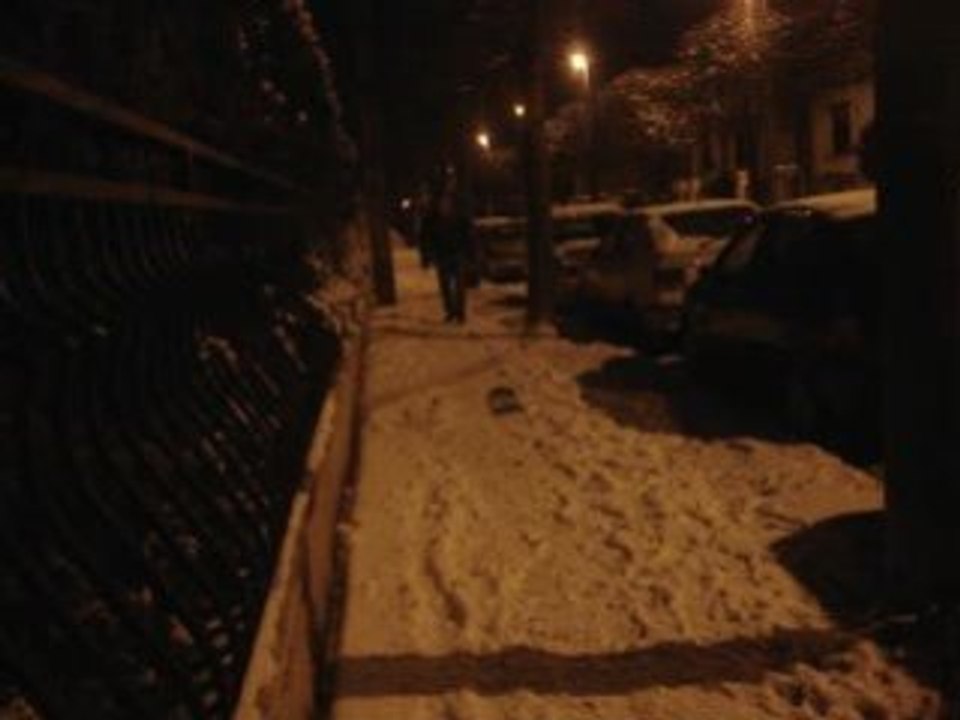 du skate sans roullettes sur la neige!!!