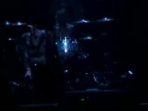 Velvet Revolver-Fall to pieces/live2004