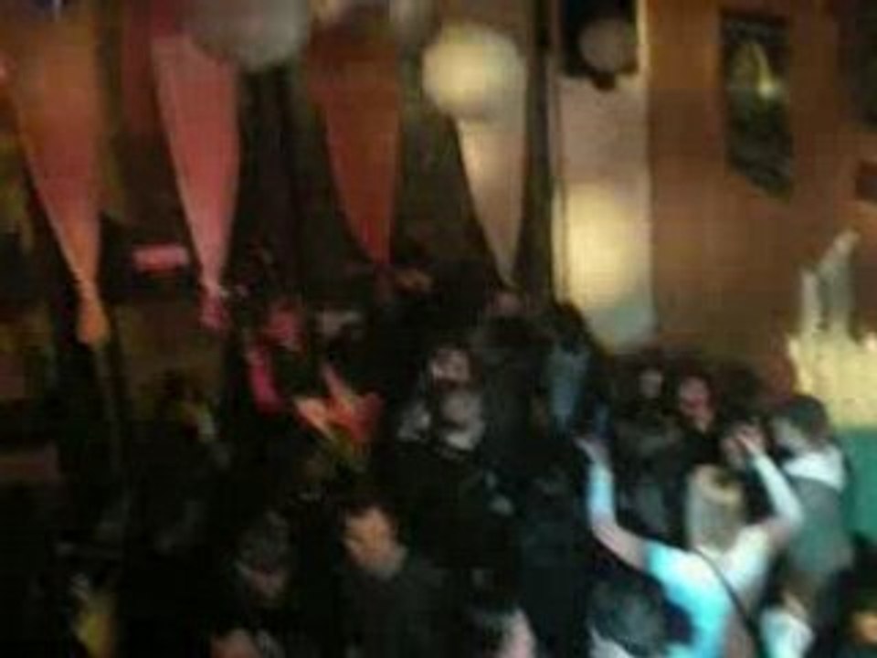 Jamais 203 soirée techno - Natsuko