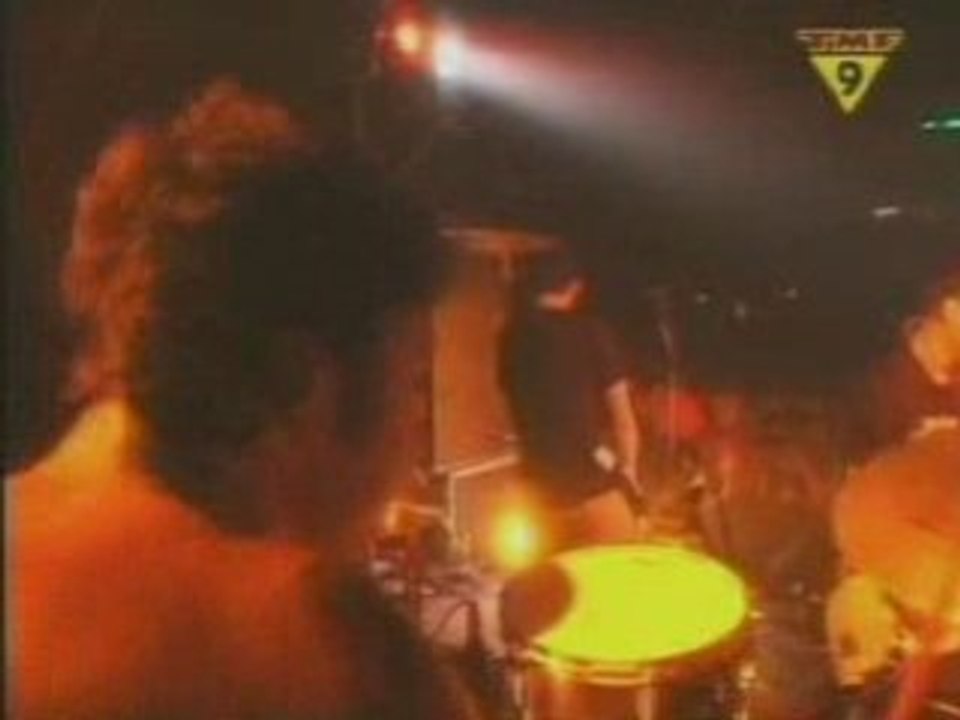 Blink-182 - What's My Age Again (Live electric ballroom)