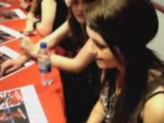 Carmen & Camille’s Exciting Arctic Adventure ❄️