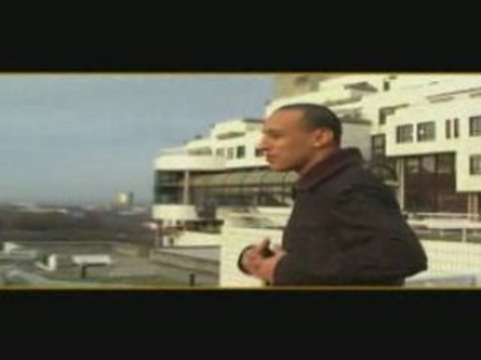 ADES avec ROZNOIR NOUVEAU CLIP !!!!! " Ton moment fait mal"