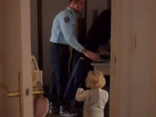 lena prépare a manger pour toute la famille