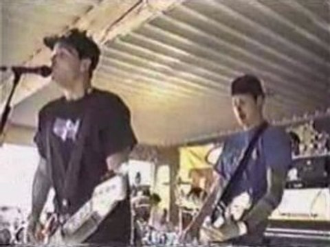 Blink-182 - What's My Age Again (live FSAS opening 1999) 05