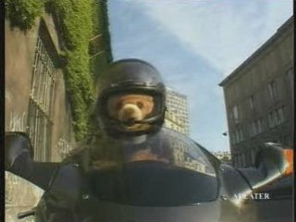 un nounours en moto ça donne un kéké!! lol