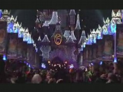 Château Disneyland illuminé pour Noël