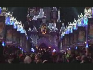 Château Disneyland illuminé pour Noël