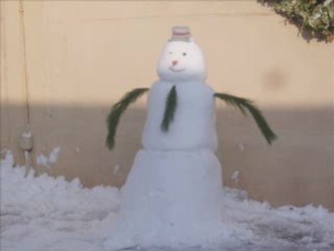 Il neige a Istres sur fond musical Luisa fernendez