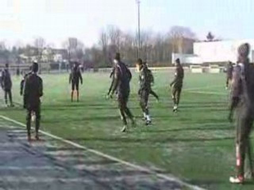 MOV02A