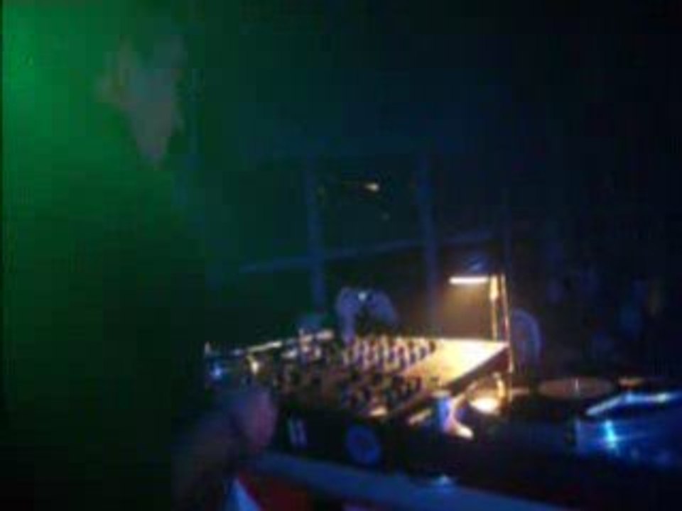 FREDO MEKANO-->DDP collectif d'artistes jour de L'an 2008