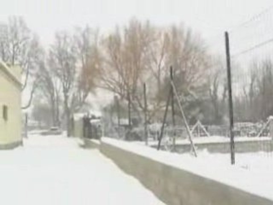 Neige en Provence - 07 janvier 2009