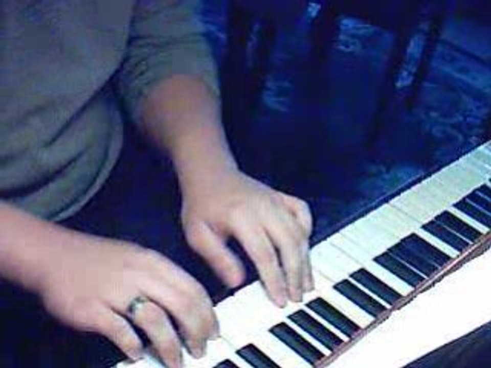 moi au piano