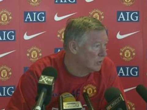 Sir Alex Ferguson refuses to talk about Tevez contract