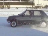 drift en 205 sur neige