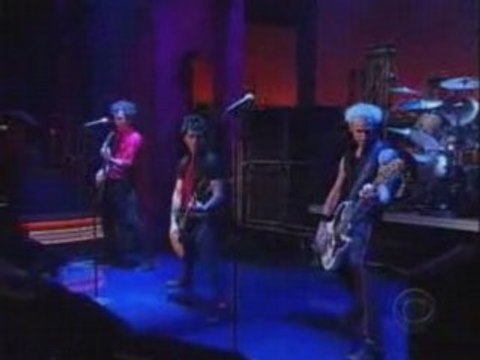 Green Day - American Idiot [Live - David Letterman]