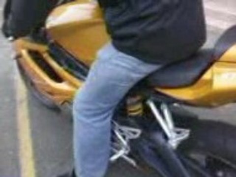 Moto Triumph daytona 675 2