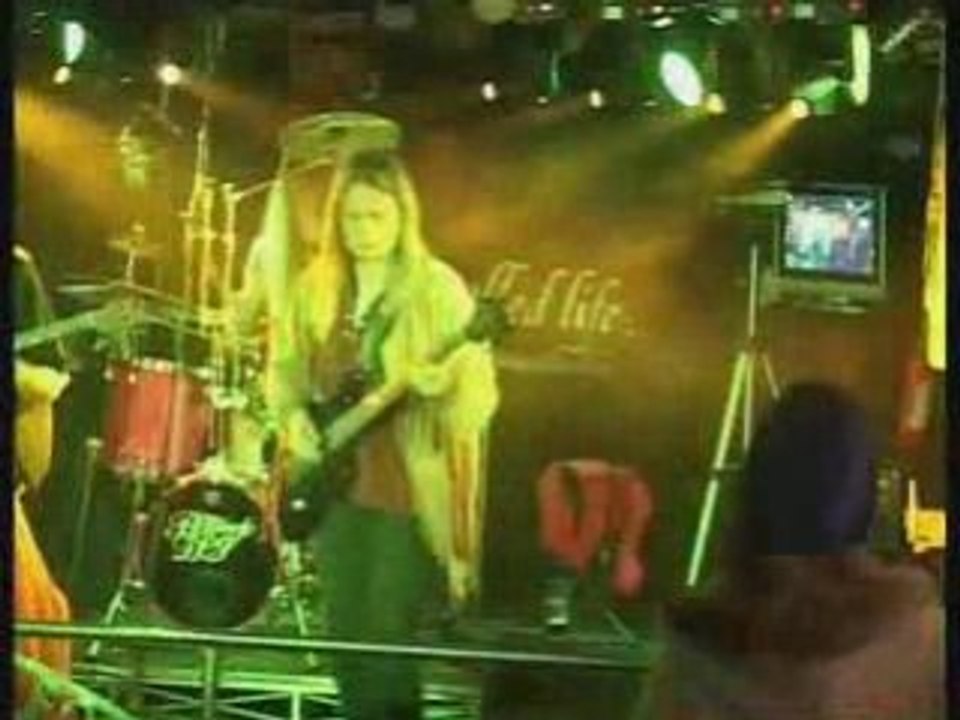 Good and bad, by BB BlackDog Live at the Snooty Fox 06/01/09