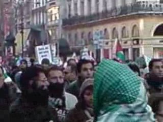 Manif à Paris pour  Gaza-  porte St Martin - Silence on tue