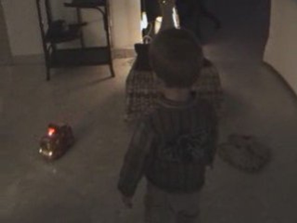 C'est un farceur ce papa!