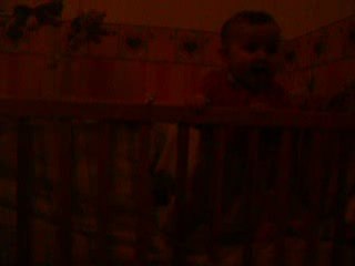 Morgane se lève toute seule!