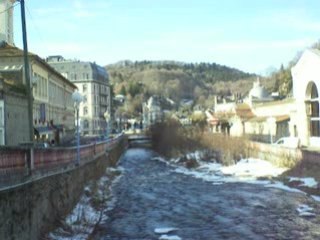 La Bourboule: La Dordogne en aval