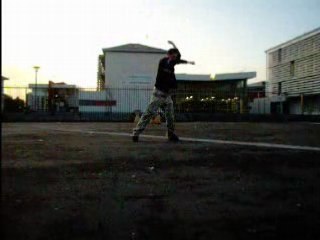 Bolas devant le lycée