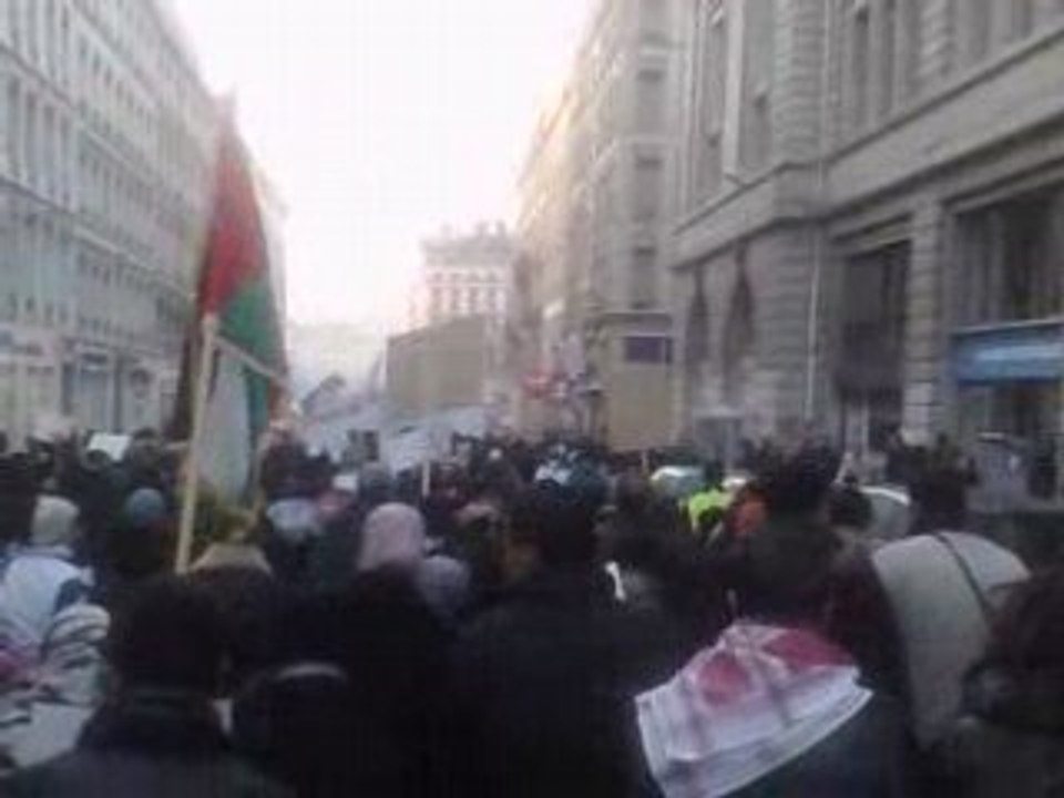 MANIF PROPALESTINE LYON TOUS AVEC  GAZA