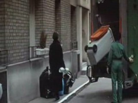 trois couleurs bleu - la benne