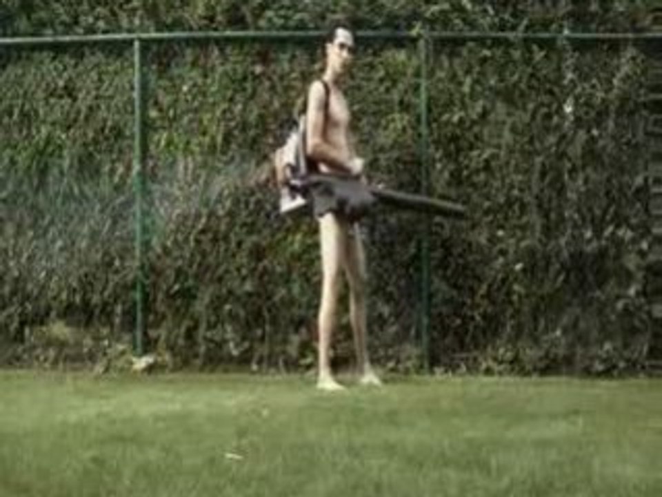 Pub REVERSA - Jardinier et le jardin