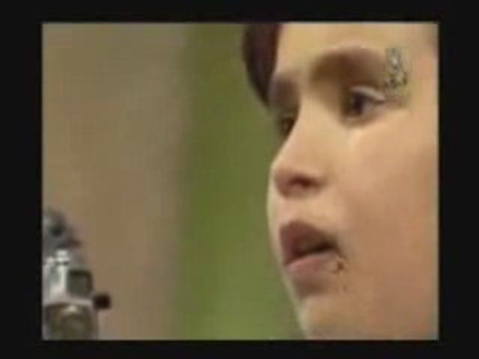 QURAN Récitation d'une petite fille !! mashallah