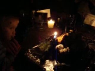 2 ans Noah - Soufflage de bougies