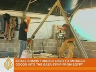 Israel targets Gaza tunnels - 11 Jan 09