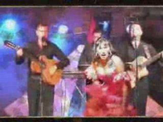 Les Gipsy Flamenco et Nina de Fuego