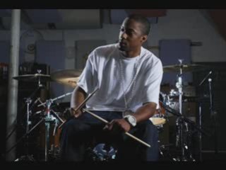 Black Milk feat. Royce Da 5'9 - Losing out