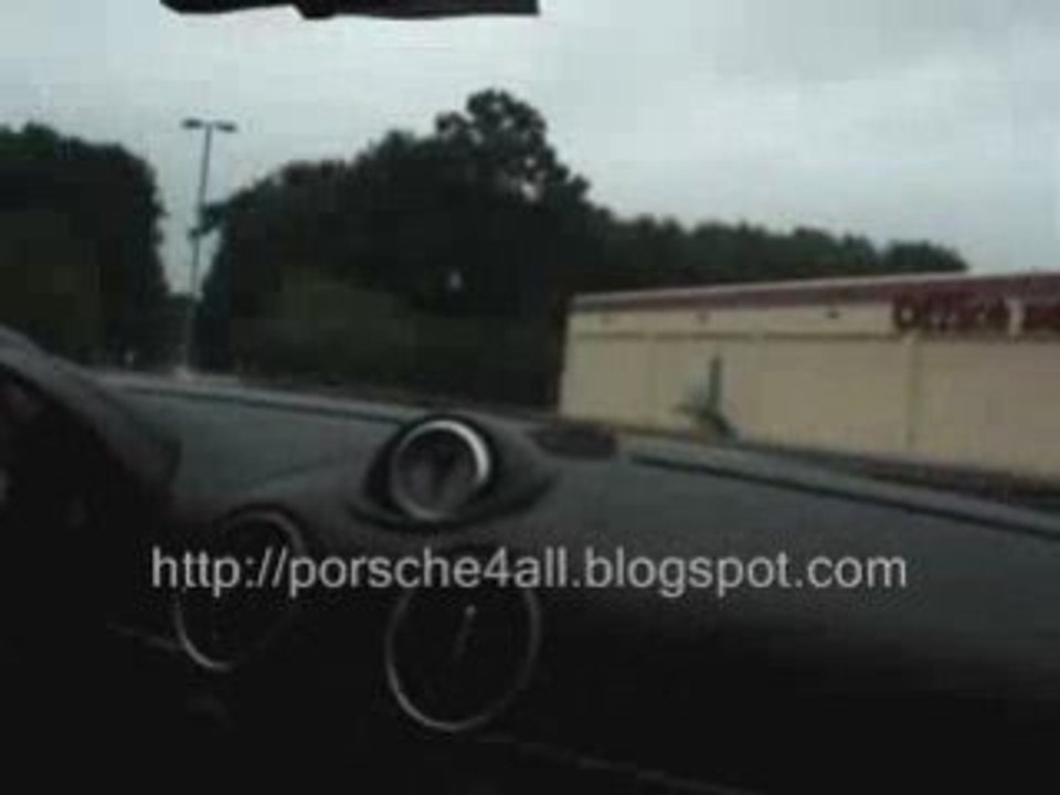 Porsche Cayman Screaming