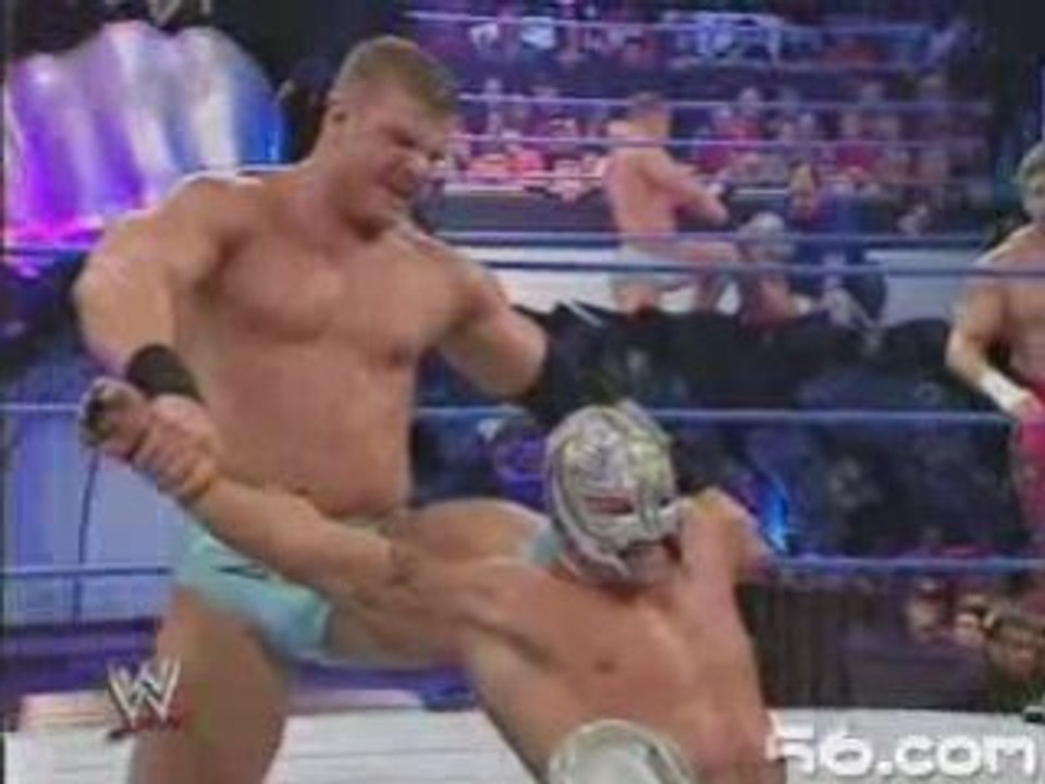 Rey Mysterio & Eddie vs Luther Reigns & Mark Jindrak 3.3.05